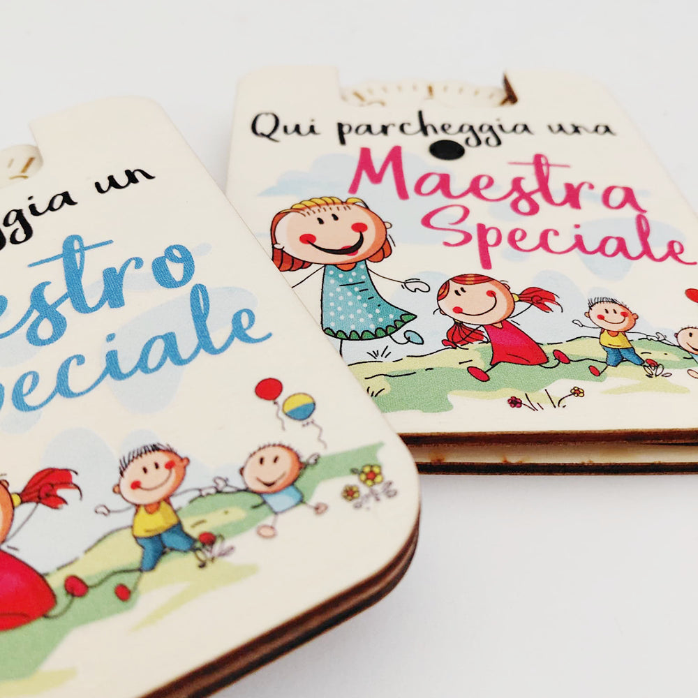 Disco orario in legno Maestra e Maestro Speciale, regalo utile per insegnanti