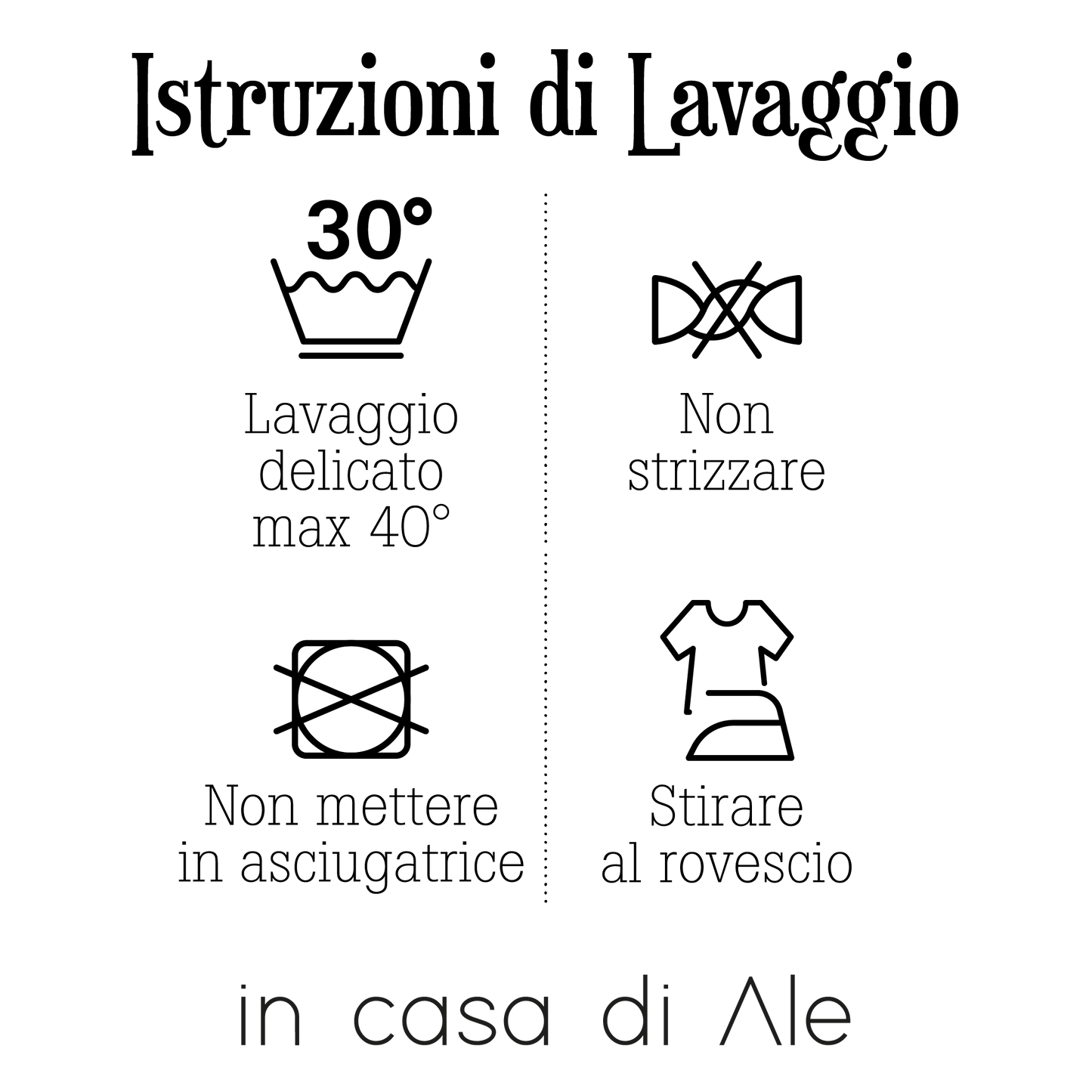 Sagoma di una casa con un cuore all'interno e la frase "in casa di Ale" in basso, riportata sulla T-shirt Santa de Il mio negozio, ideale per un regalo personalizzato.