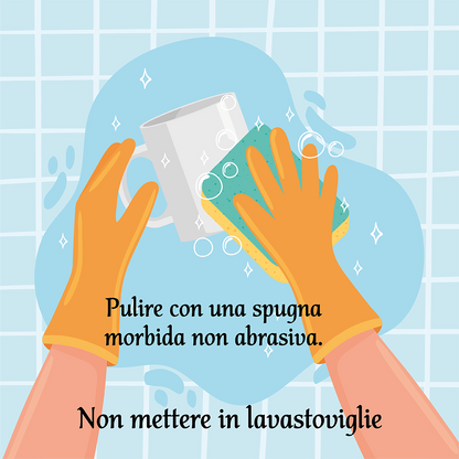 Illustrazione con istruzioni di lavaggio per mug personalizzata: pulire con una spugna morbida non abrasiva e non mettere in lavastoviglie.