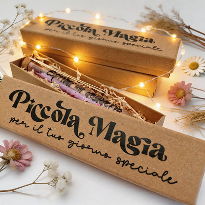 Scatoline kraft Piccola Magia con ampollina dei desideri confezionata con paglietta e tag interna personalizzata