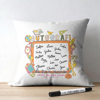 Cuscino Autografi di Fine Anno personalizzato con firme dei bambini e pennarello nero per tessuti in dotazione