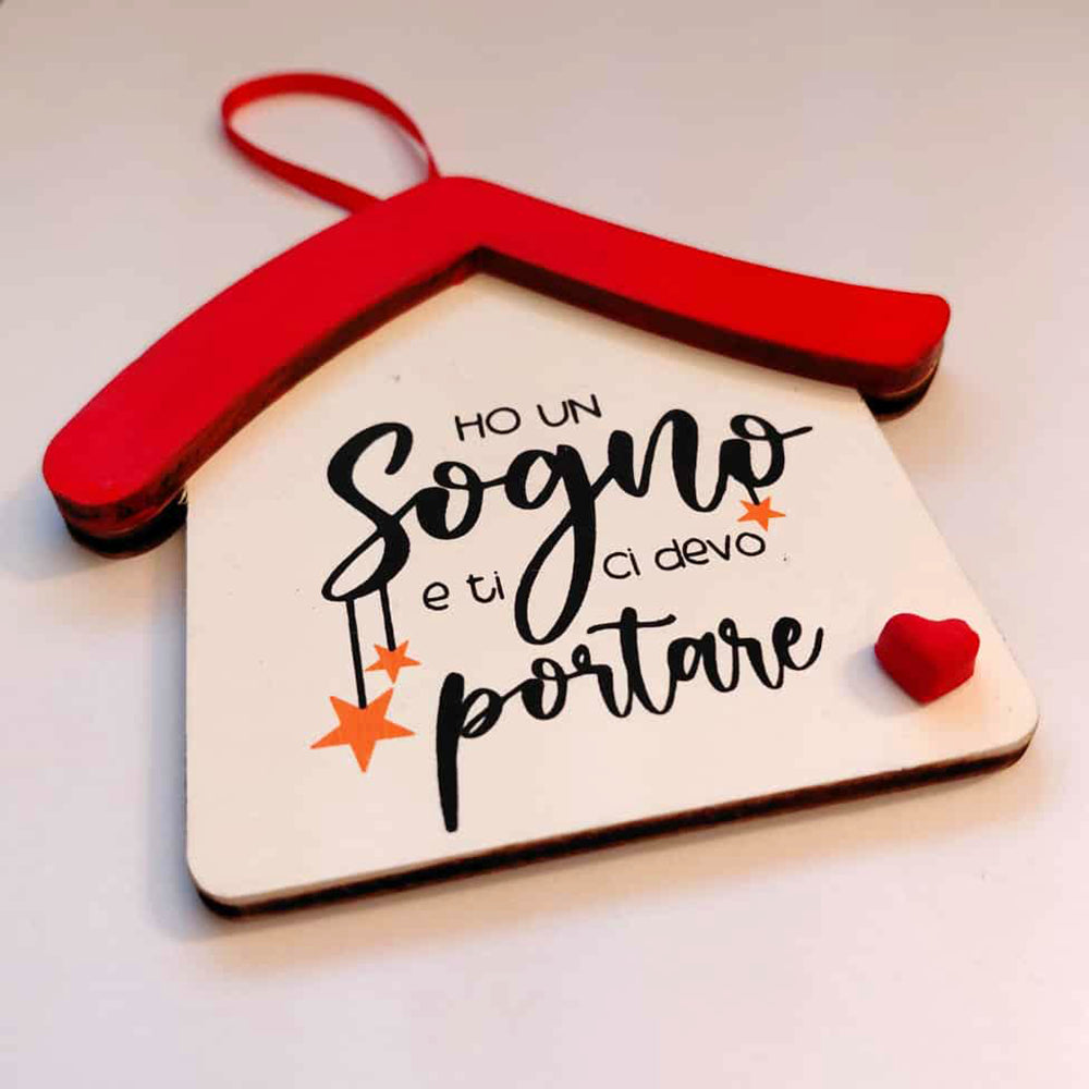 Casetta in legno con stampa – Decorazione natalizia da appendere, segnaposto o chiudipacco