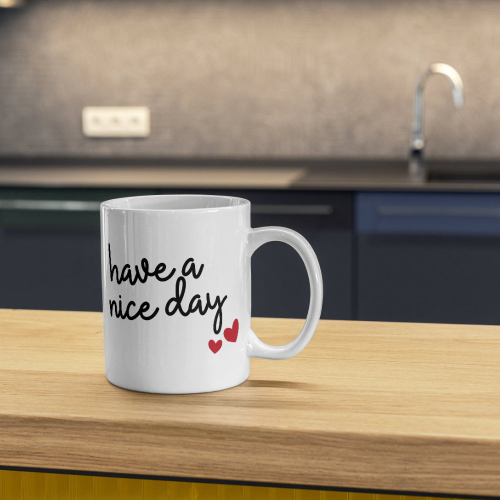 Mug con frase positiva Have a Nice Day e piccoli cuori rossi