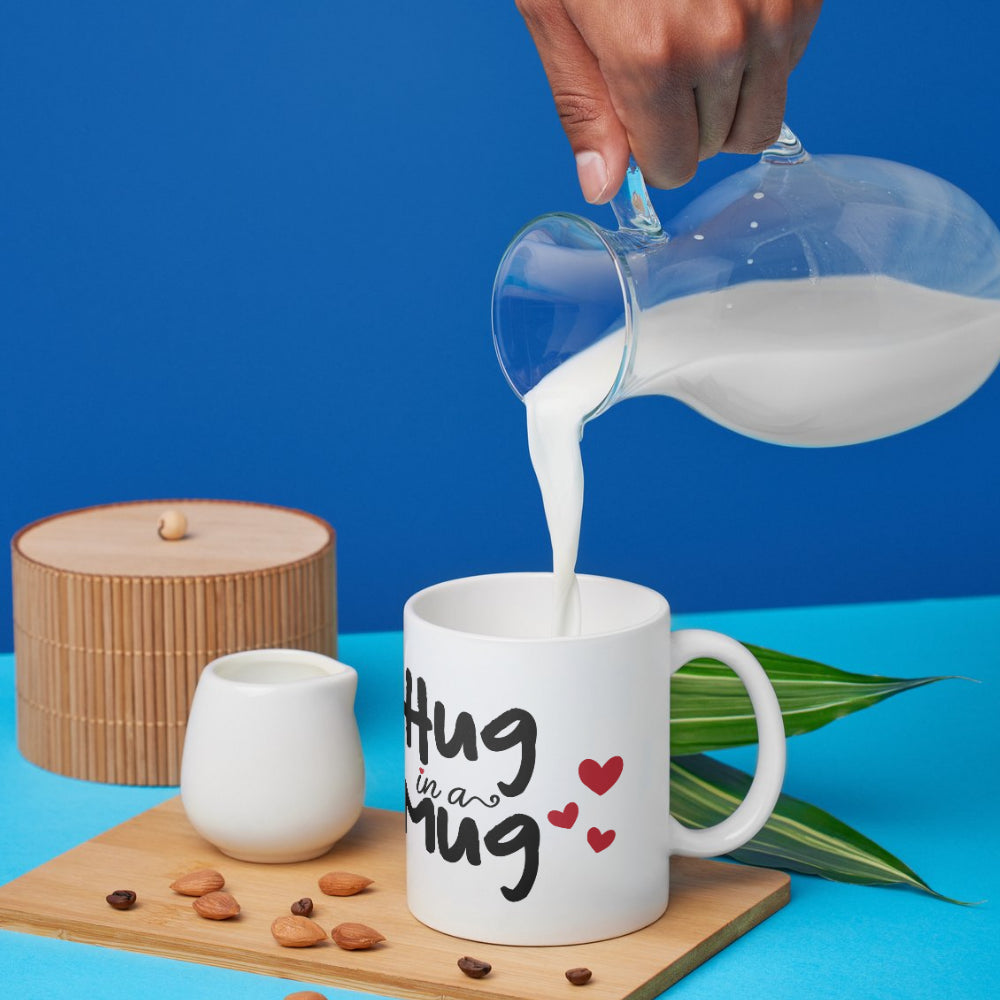 Mug con frase dolce Hug in a Mug e cuori rossi