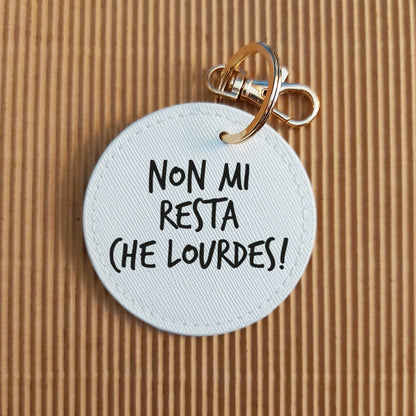 portachiavi bianco personalizzato con frase effetto saffiano