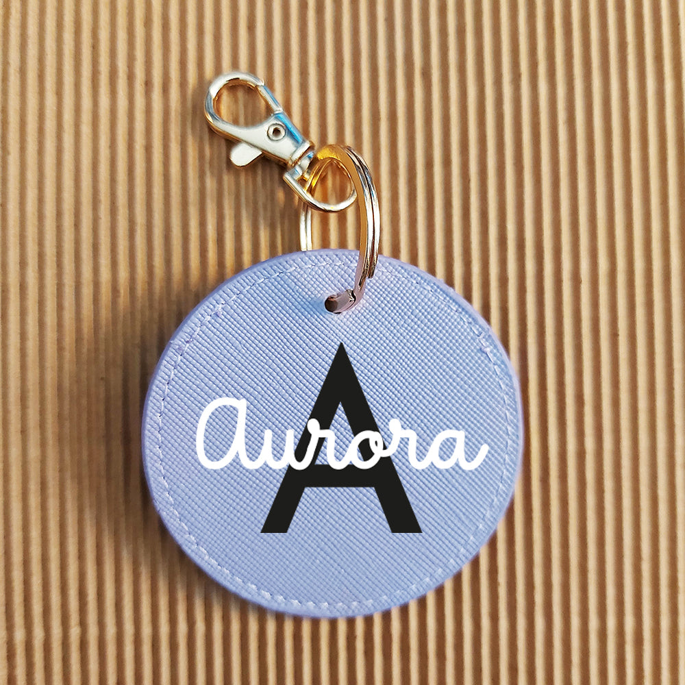 portachiavi lilla con iniziale e nome personalizzato