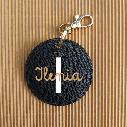 portachiavi nero elegante con iniziale e nome