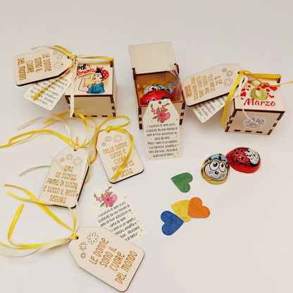 Scatolina Festa della Donna Dolce & Fiorisce: cioccolatini ape e coccinella, cuoricini piantabili con semini e tag personalizzata