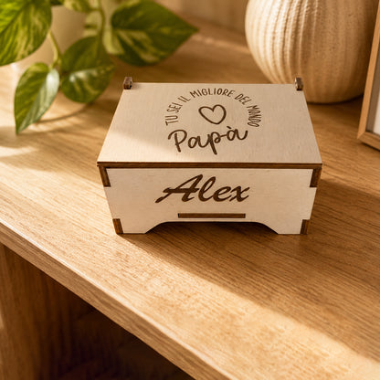 Scatolina in legno personalizzata per papà con nome Alex e dedica incisa