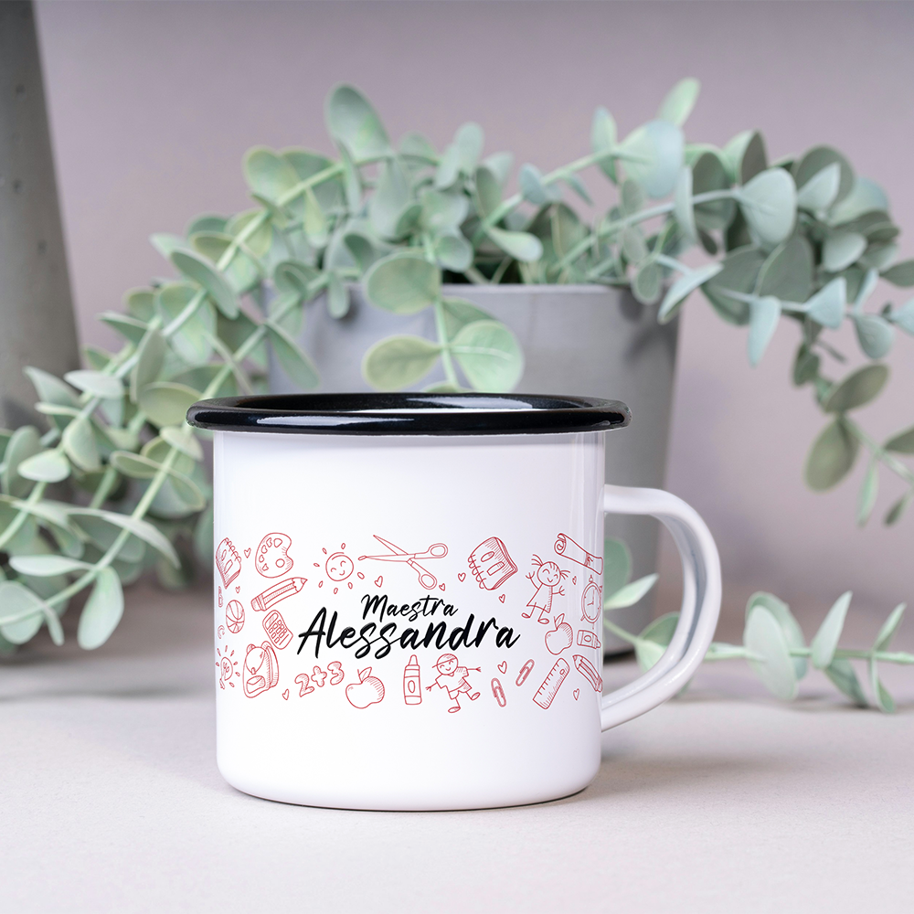 Tazza smaltata per maestra con nome personalizzato e disegni tema scuola, 380 ml
